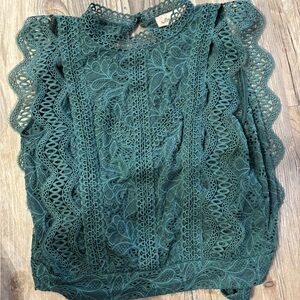 Willow root buckle top